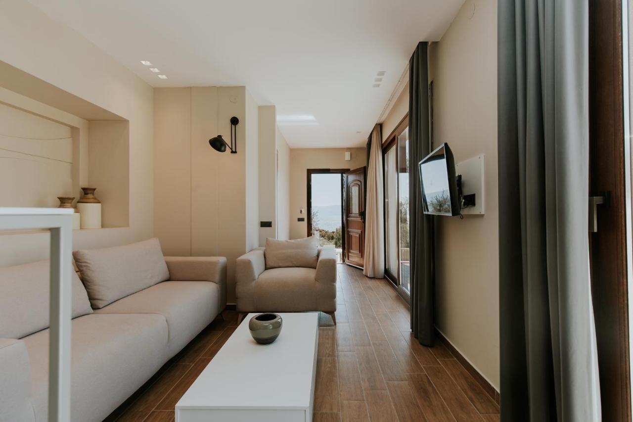 Aiora Villa