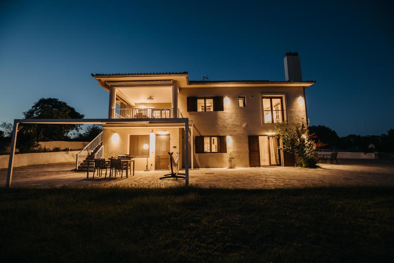 Aiora Villa Amoliani